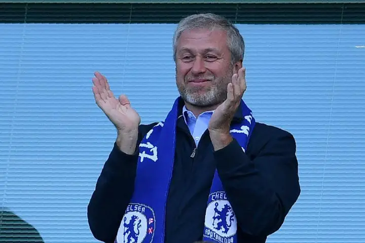 Chelsea owner Roman Abramovich sued the author and publisher HarperCollins over claims about his purchase of the football club in 2003