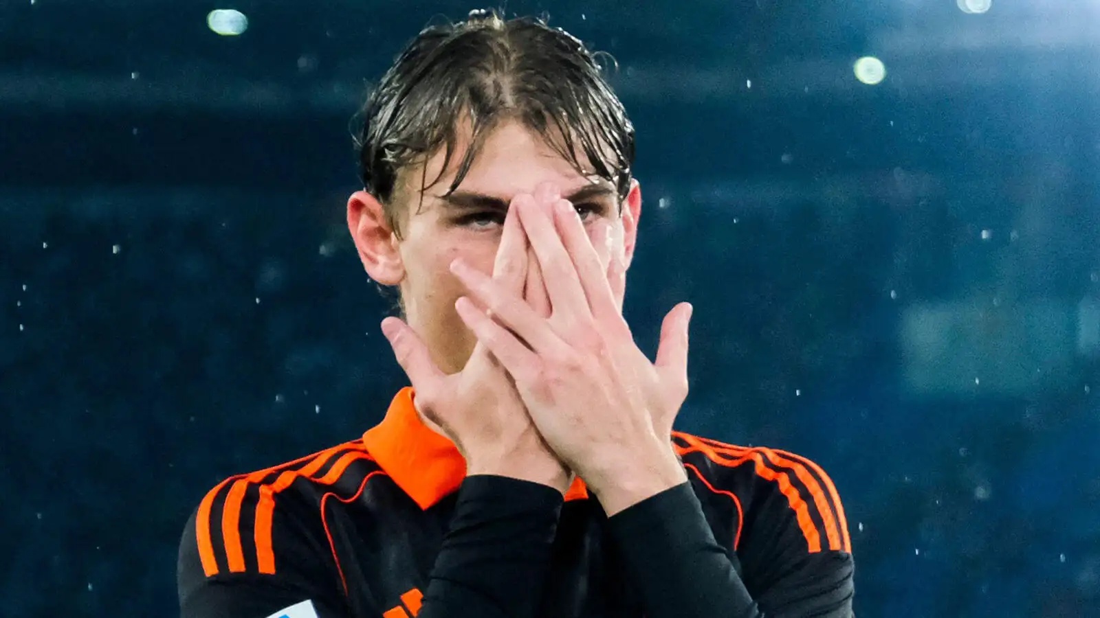 Como star Nico Paz