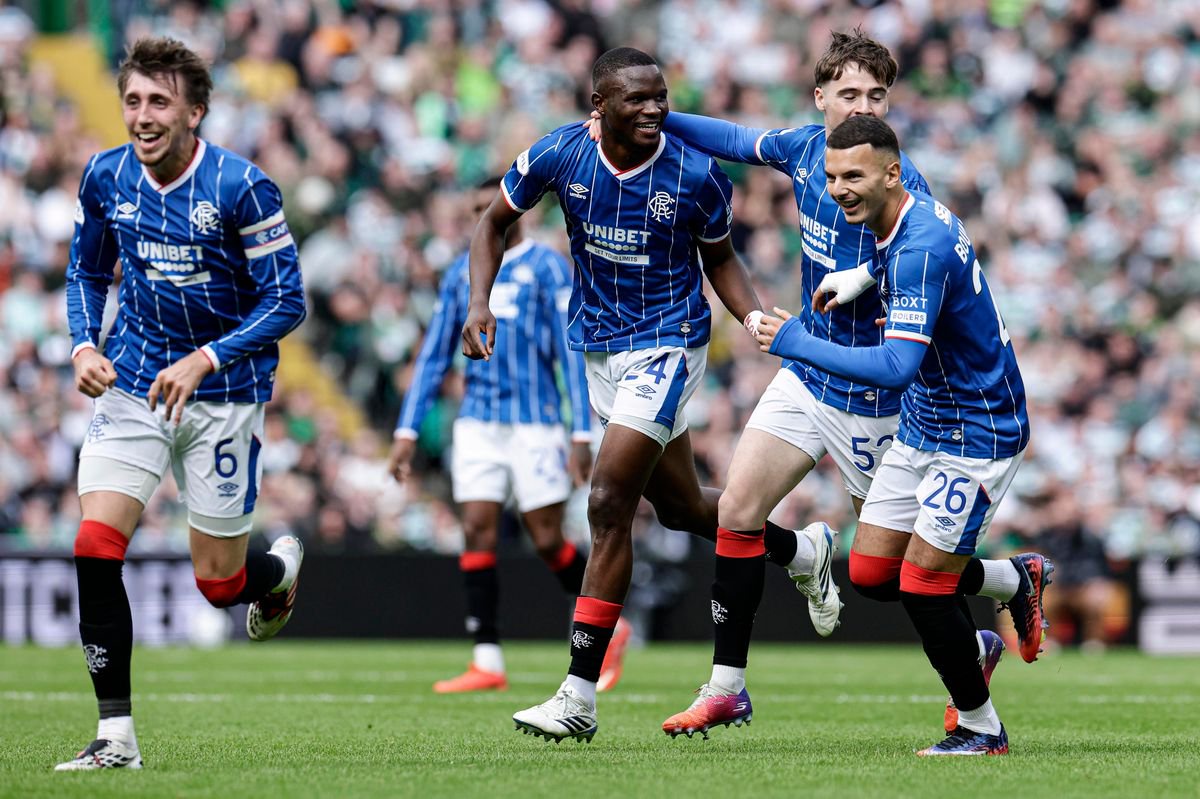 Olwethu Makhanya's Rangers teammates celebrate 