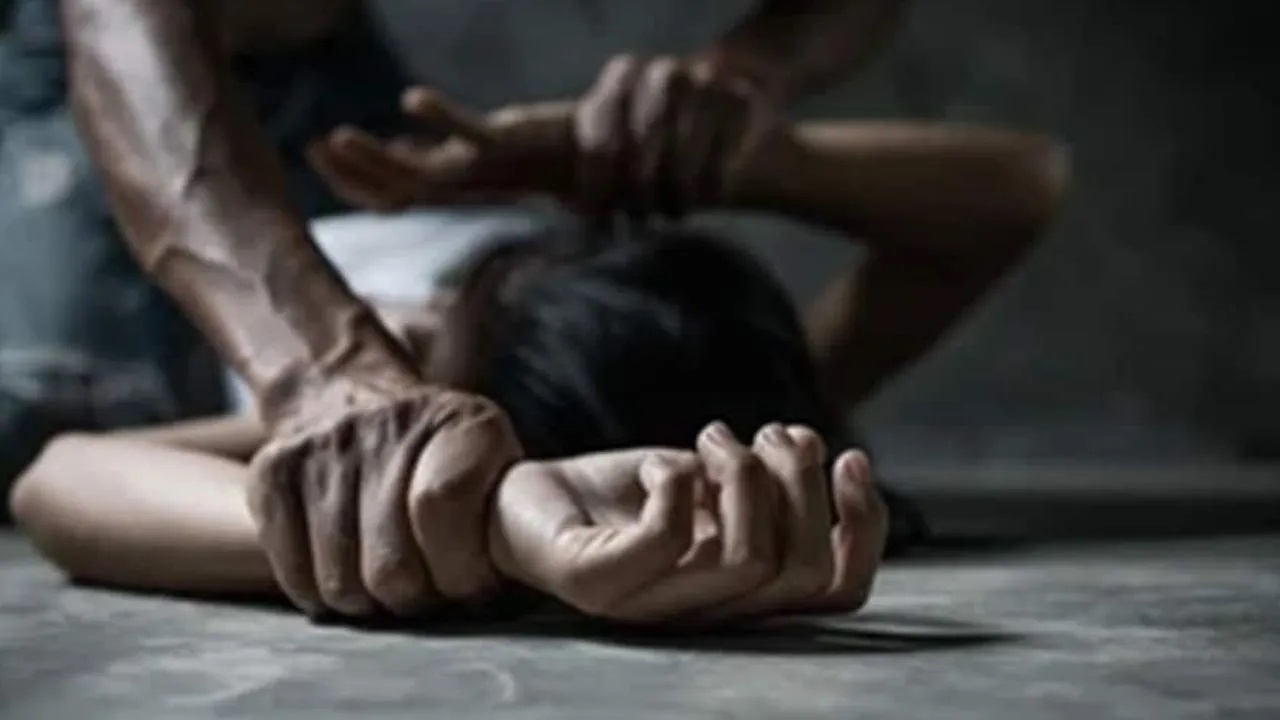 मुजफ्फरनगर : मदरसे में मासूम के साथ दरिंदगी! रात में छात्र को बनाया शिकार, घर पहुंचते ही…