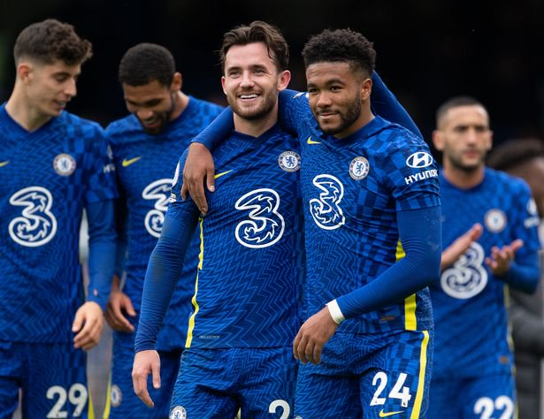Ben Chilwell and Reece James of Chelsea celebrate victory after the Premier League match between Chelsea and Norwich City at Stamford Bridge on October 23, 2021