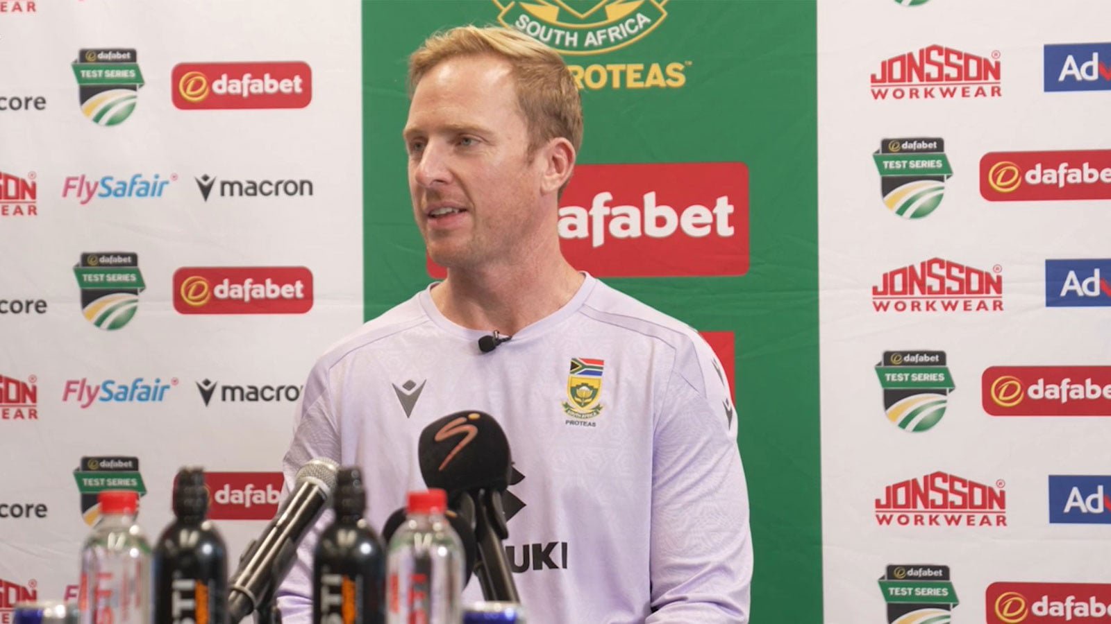 News: Simon Harmer liked what he saw from Nathan Lyon on day 3 and expects the Cape Town pitch to take even more spin on day 4.