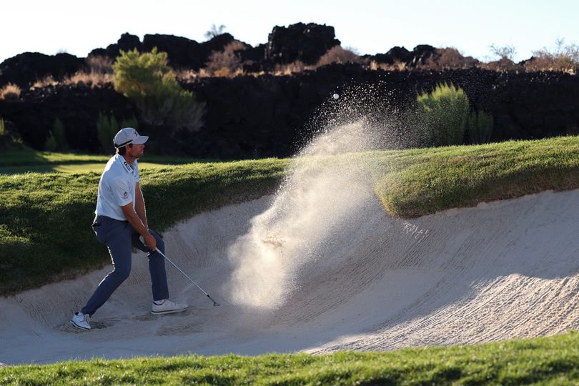 Schenk is the defending champion at the Butterfield Bermuda Championship