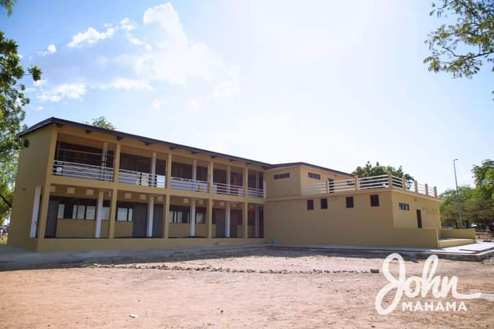 John Mahama Renovates Dormitory Block For Ghanasco [Photos] 3