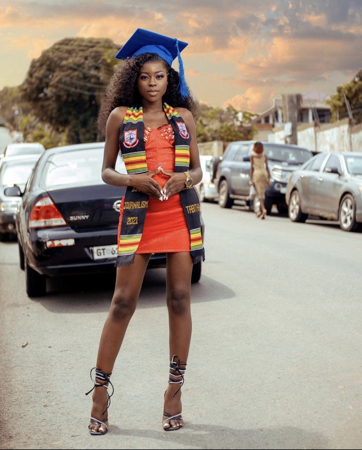 Beautiful Lady Who Reads News Like Nana Aba Anamoah Honored As The Best Student At Her Graduation