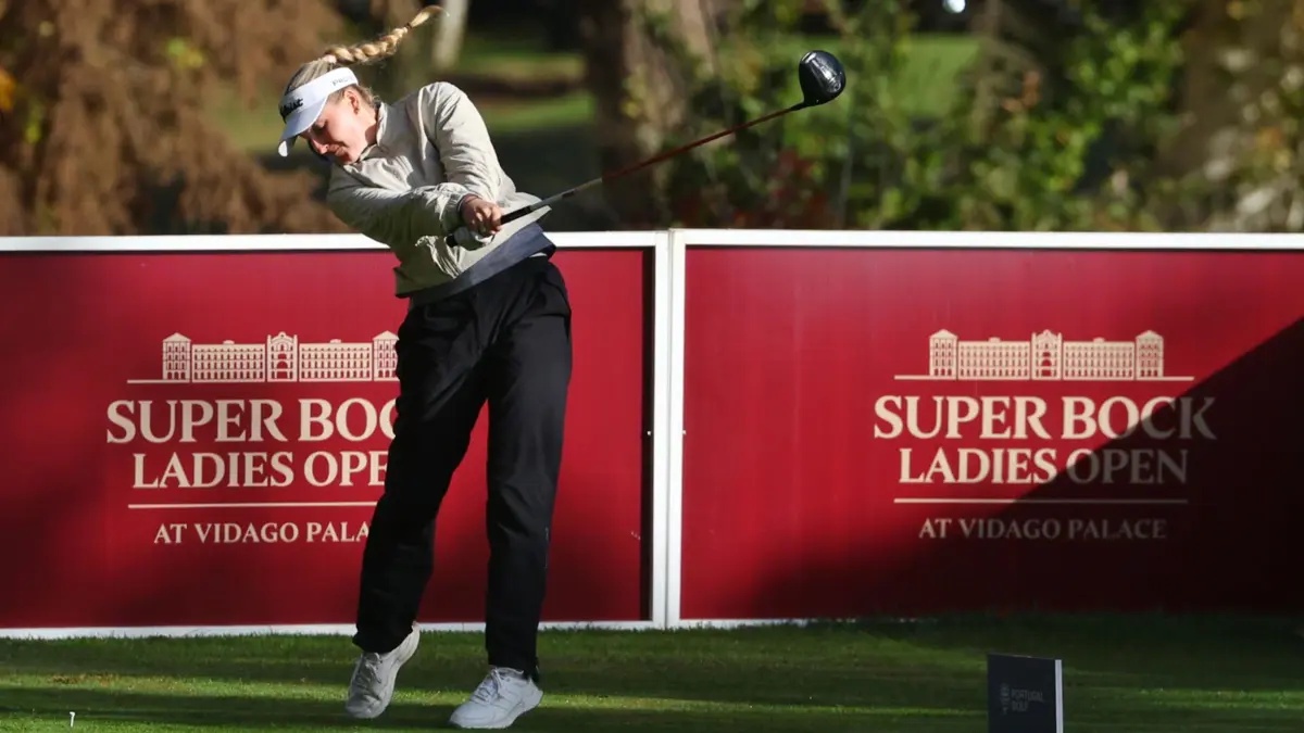 Ellie Gower vence em Vidago após recuperar de seis pancadas