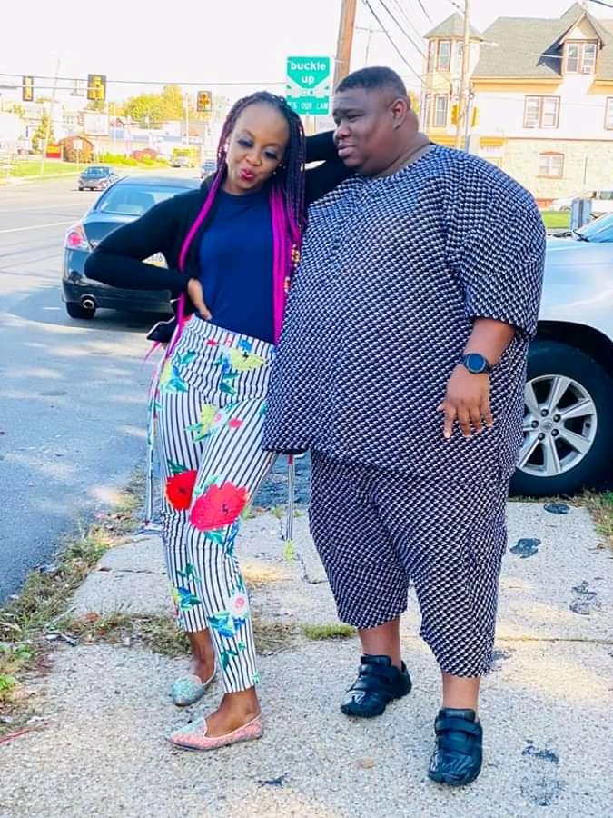 Does Love care about appearance? - Photos of an adorable couple causes stir