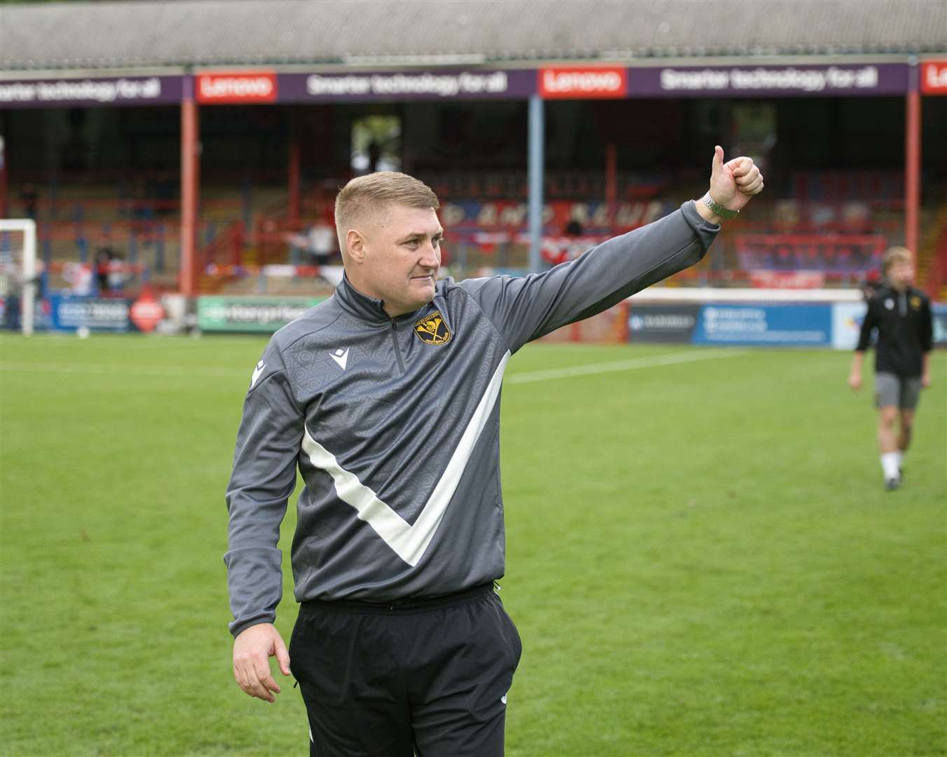 Tadley manager Joe Lawler approves. Photo by Rob Mellor