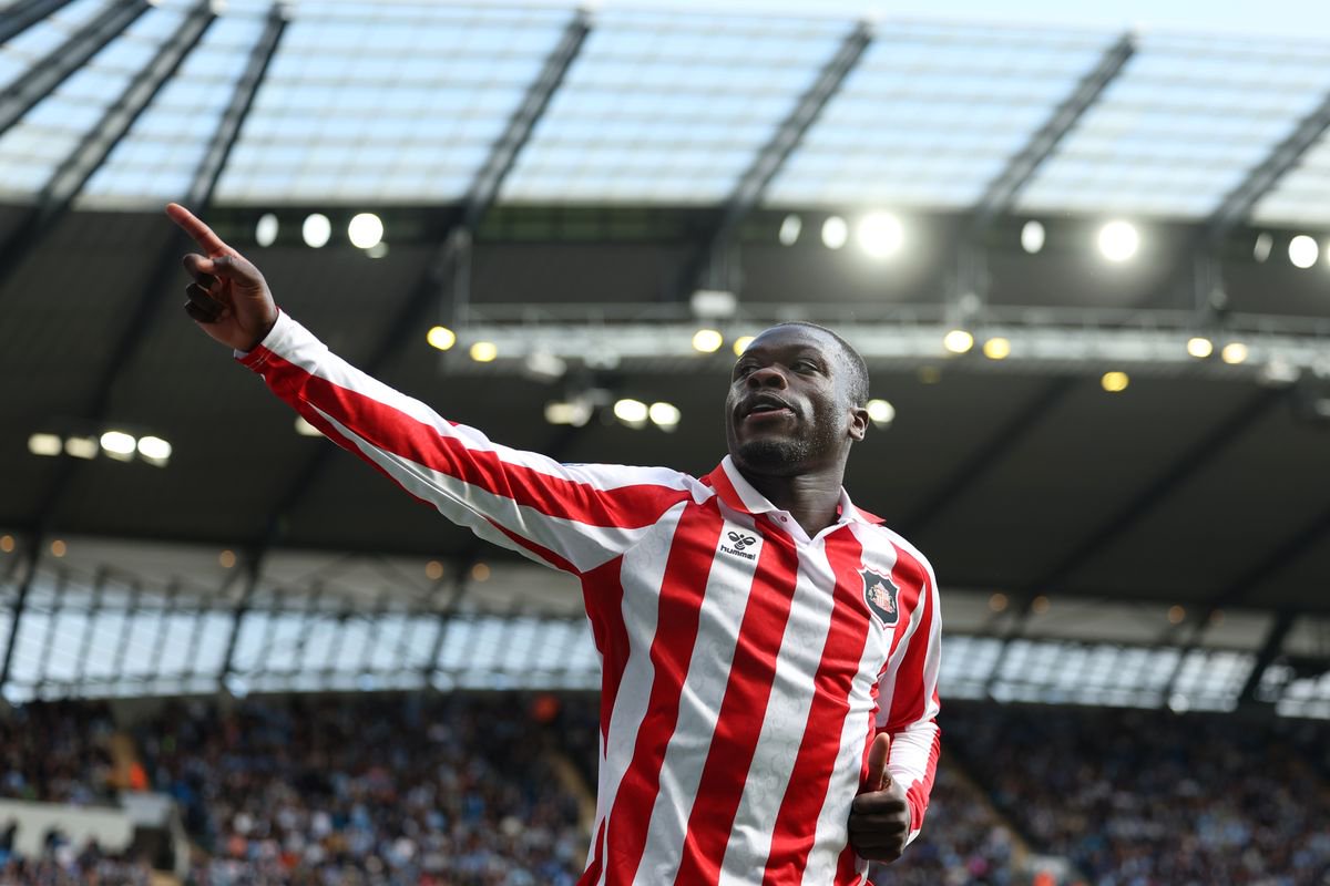 Brian Brobbey of Sunderland celebrates scoring his team's first goal during the Premier League 2026/27 match between Manchester City and Sunderland