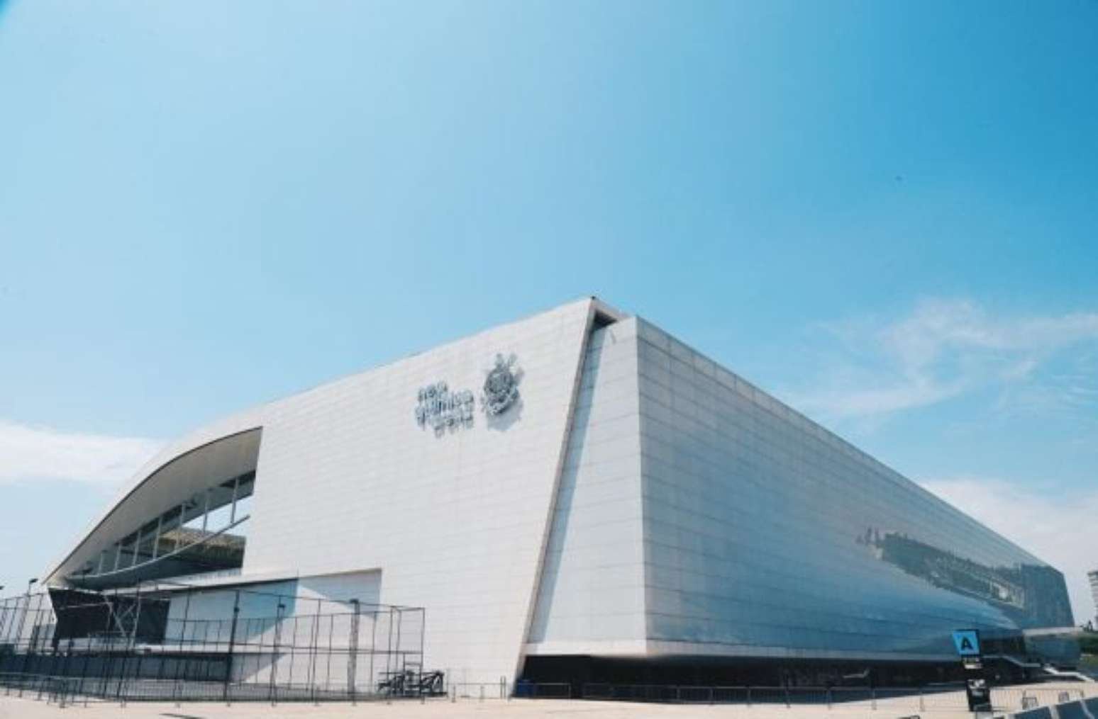 Corinthians segue com uma interminável crise financeira –