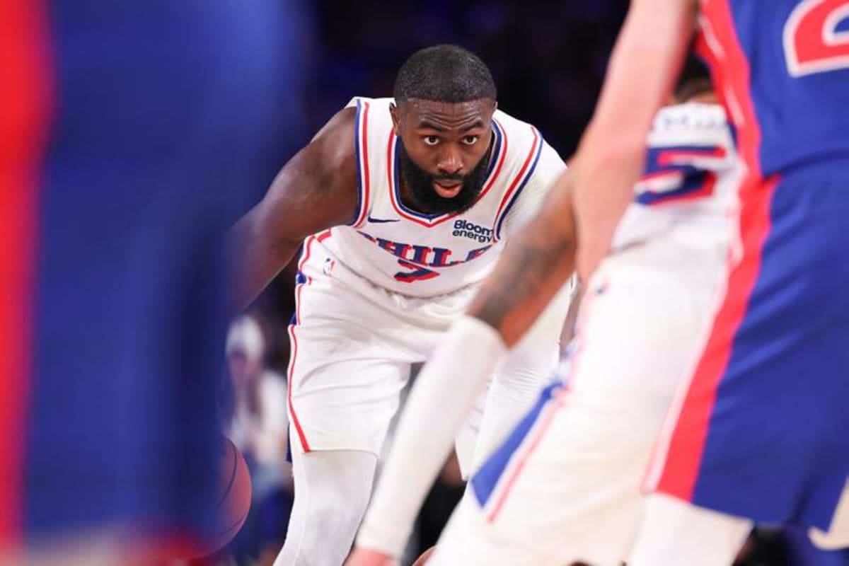 Oct 25, 2026; Philadelphia, Pennsylvania, USA; Philadelphia 76ers guard Jaylen Brown (7) controls the ball against the Detroit Pistons during the third quarter at Xfinity Mobile Arena. © Bill Streicher-Imagn Images