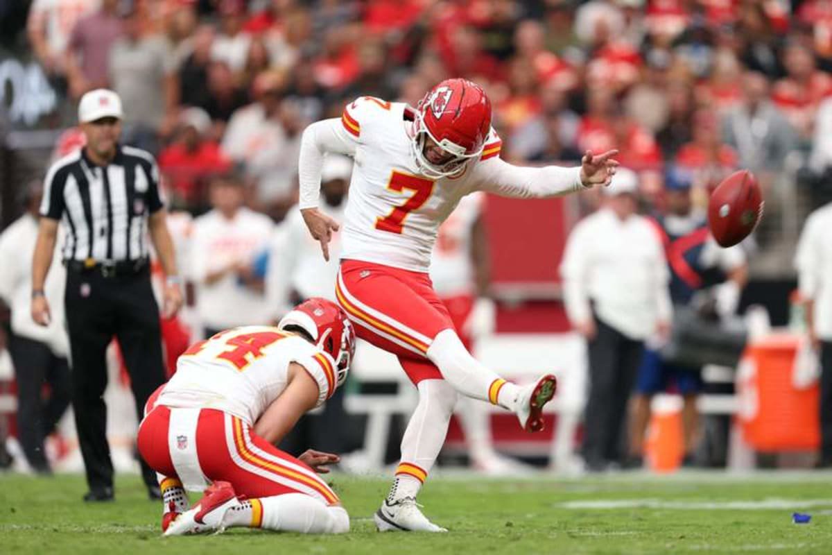 Oct 4, 2026; Paradise, Nevada, USA; Kansas City Chiefs placekicker Harrison Butker (7) kicks a twenty-eight yard field goal held by punter Matt Araiza (14) against the Las Vegas Raiders during the second quarter at Allegiant Stadium. © David Brytus-Imagn Images