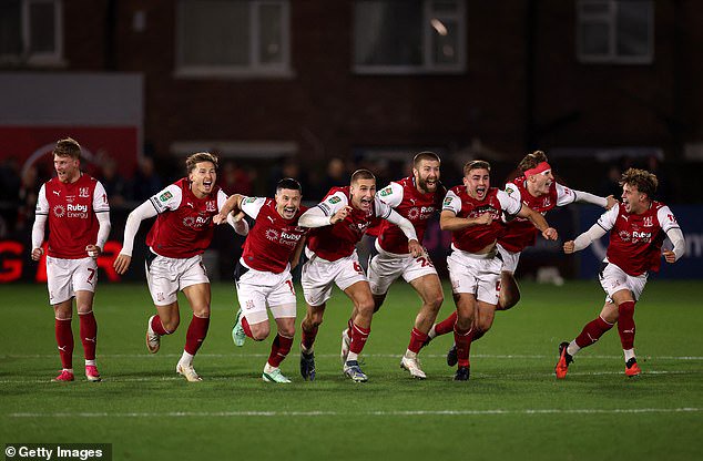 Arsenal have been knocked out of the Carabao Cup on penalties by League Two Fleetwood