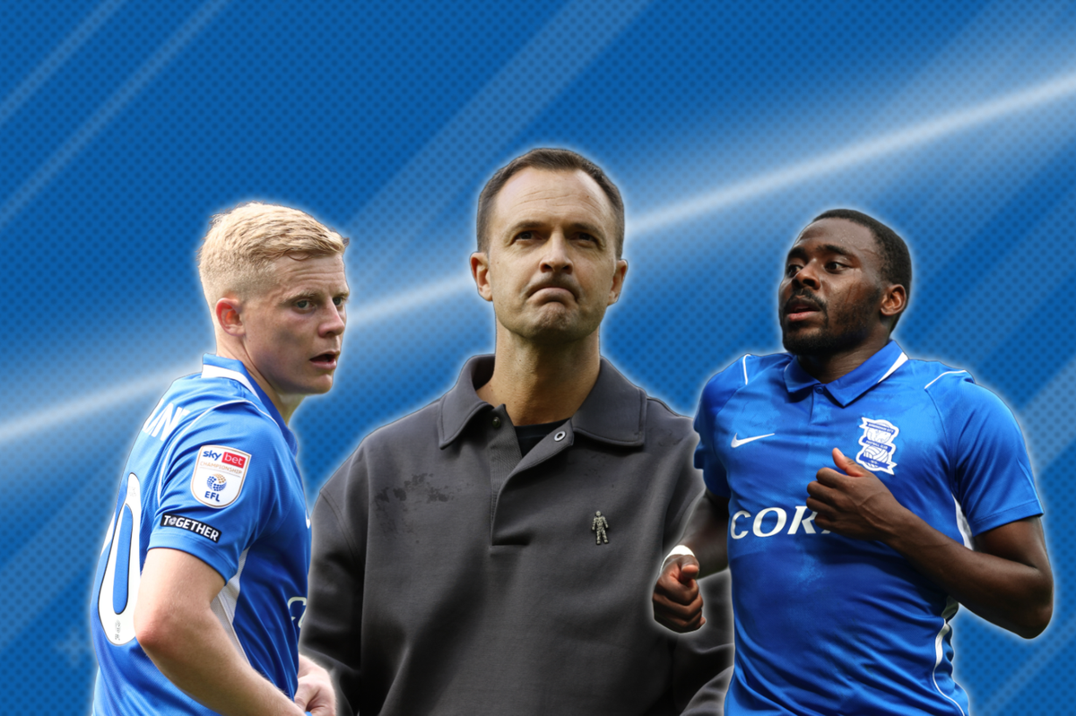 Birmingham City manager Chris Davies (centre) with full-backs Alex Cochrane (left) and Bright Osayi-Samuel (right)
