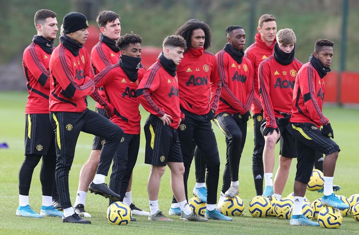 Man United set new date for first-team players to return to training