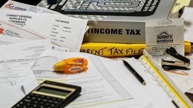 Income Tax Rules 2026: 1 अप्रैल से बदल रहे हैं इनकम टैक्स के नियम; नौकरीपेशा लोगों के लिए बड़ी राहत, जानें PAN और HRA से जुड़े नए बदलाव