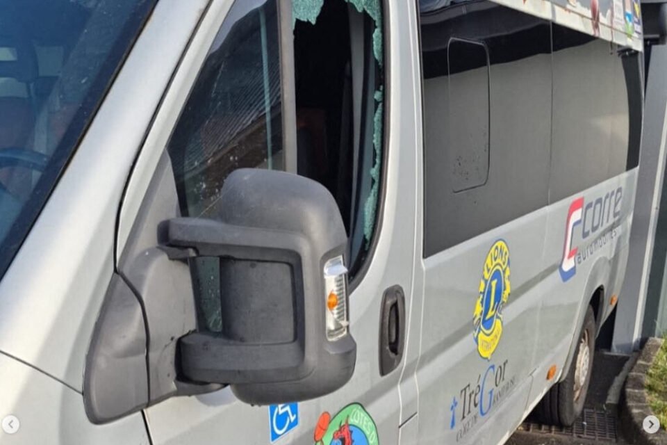 CTH Lannion minibus vandalisé