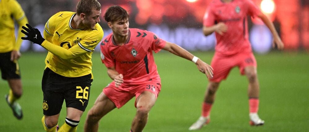 Lieferten sich eine umkämpfte Partie: Borussia Dortmund und der SV Werder Bremen.