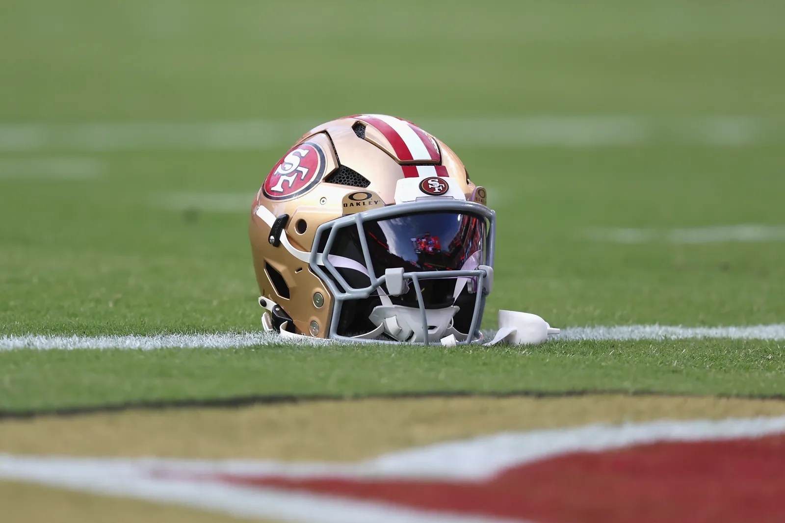 San Francisco 49ers helmet