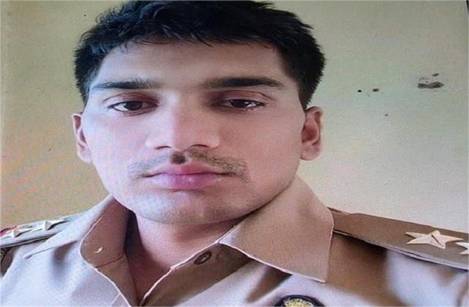 bribe taking police officer arrested red handed