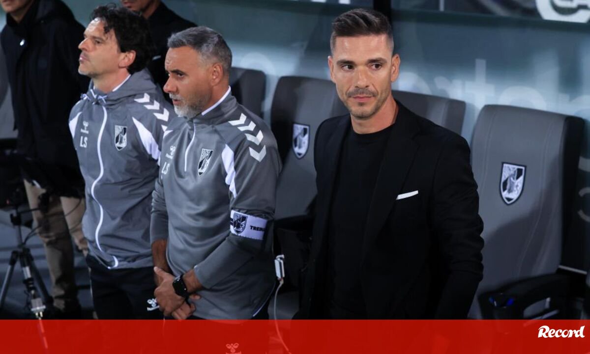 Vitória de Guimarães Thrashes Marítimo 4-0 to End Winless Streak