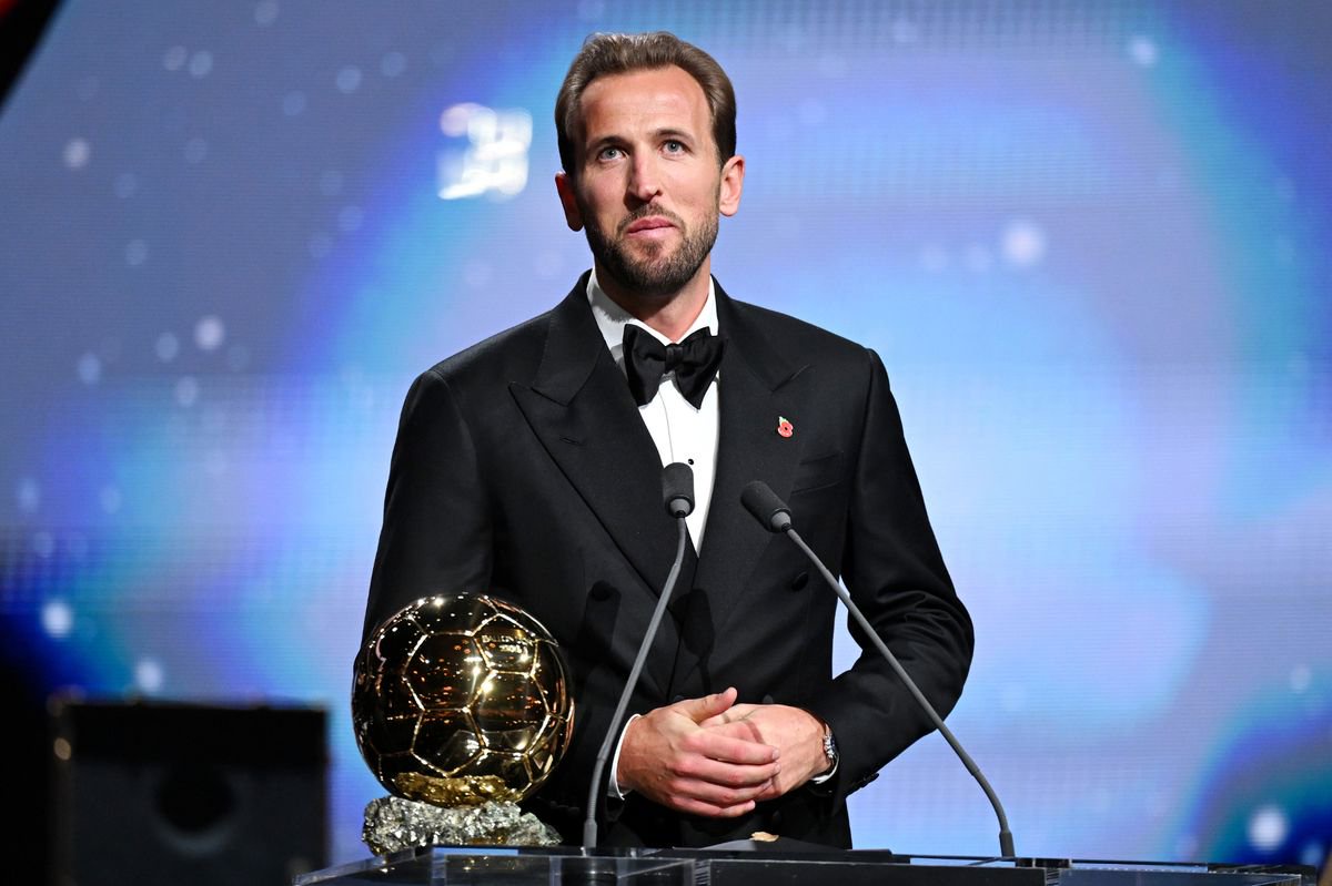 Harry Kane of FC Bayern Munich and England accepts the Men's Ballon d'Or award