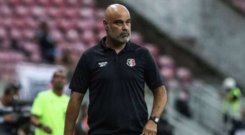 Cristian de Souza, técnico do Santa Cruz