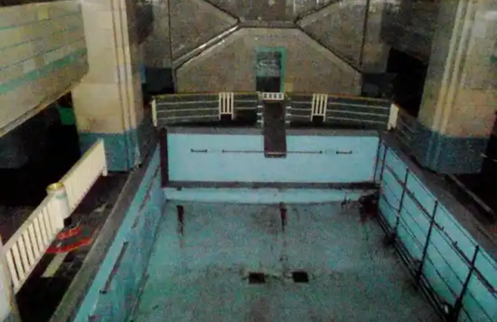 scariest swimming pool in the world