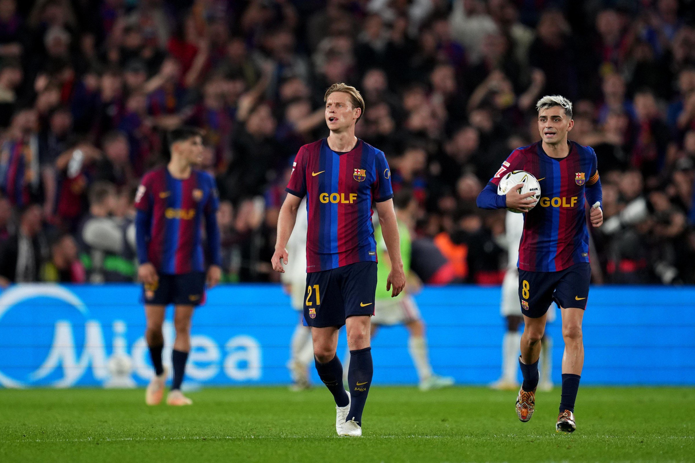 BARCELONA, SPAIN - OCTOBER 25: Frenkie de Jong and Pedri of FC Barcelona react after Kylian Mbappe of Real Madrid (not pictured) scored his team’s second goal during the LaLiga EA Sports 2026/27 match between FC Barcelona and Real Madrid at Spotify Camp Nou on October 25, 2026 in Barcelona, Spain. (Photo by Alex Caparros/Getty Images)