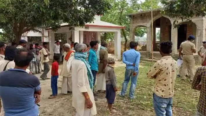 story of killer who killed priest in temple cuts his head took away PRA