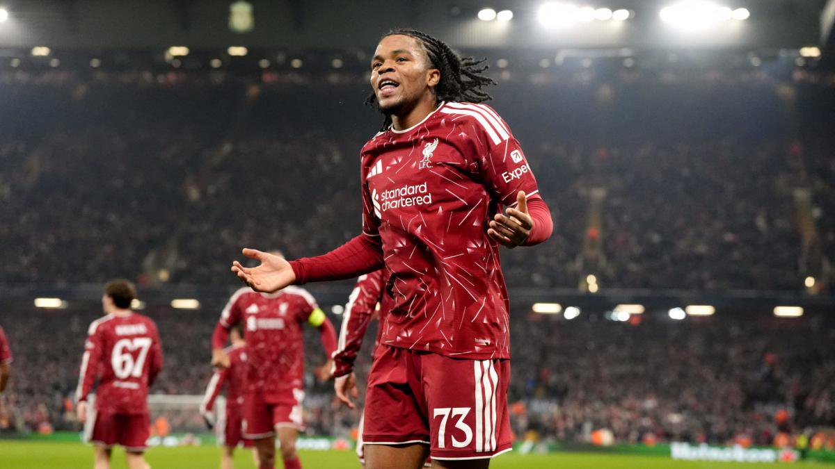 Liverpool-Juwel Rio Ngumoha hat Spaß am Fußball