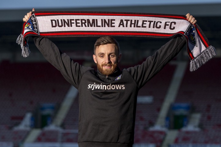 Dunfermline: John Hughes signs ex-Motherwell star Steven Lawless |  Dunfermline Press