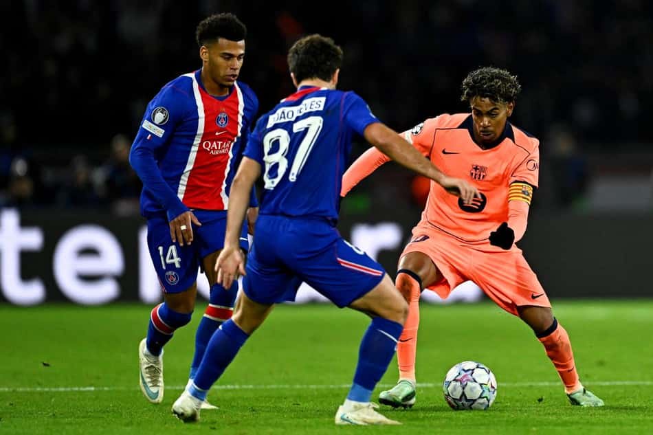 Barcelona e PSG terminou em vitória dos franceses por 4 a 2 (Foto: JULIEN DE ROSA / AFP)