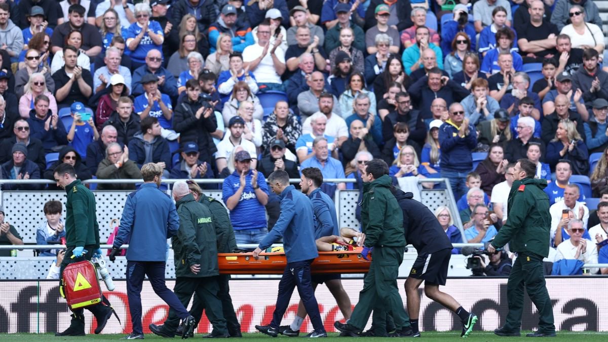 Emi Martinez stretchered off.
