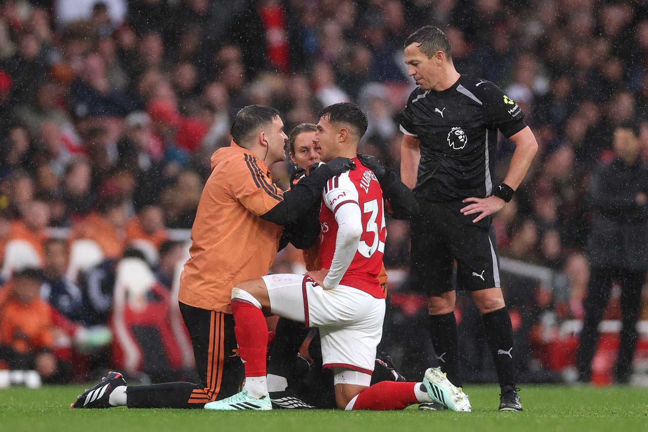 Zubimendi took a blow to the face as Arsenal played Everton (Getty)