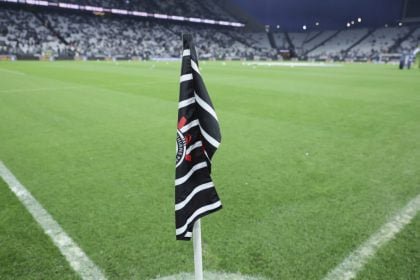 Corinthians planeja saídas e prepara reformulação do elenco para 2027