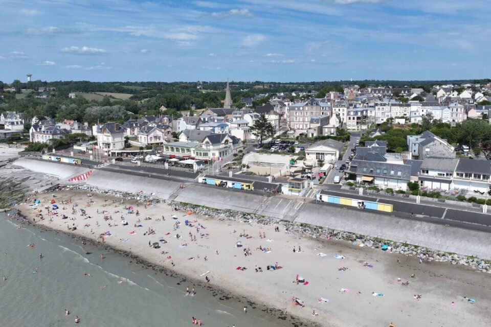 En valeur absolue, Saint-Pair-sur-Mer gagne le plus d'habitants dans la Manche.