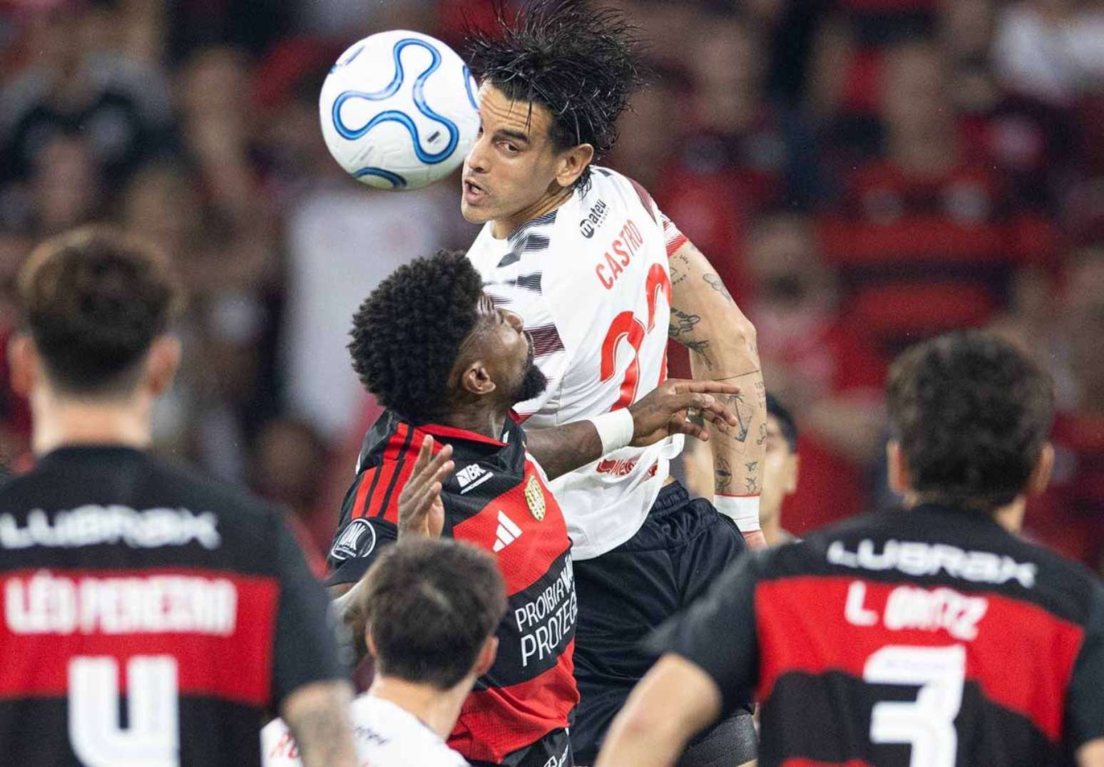 Estudiantes eliminou o Flamengo –