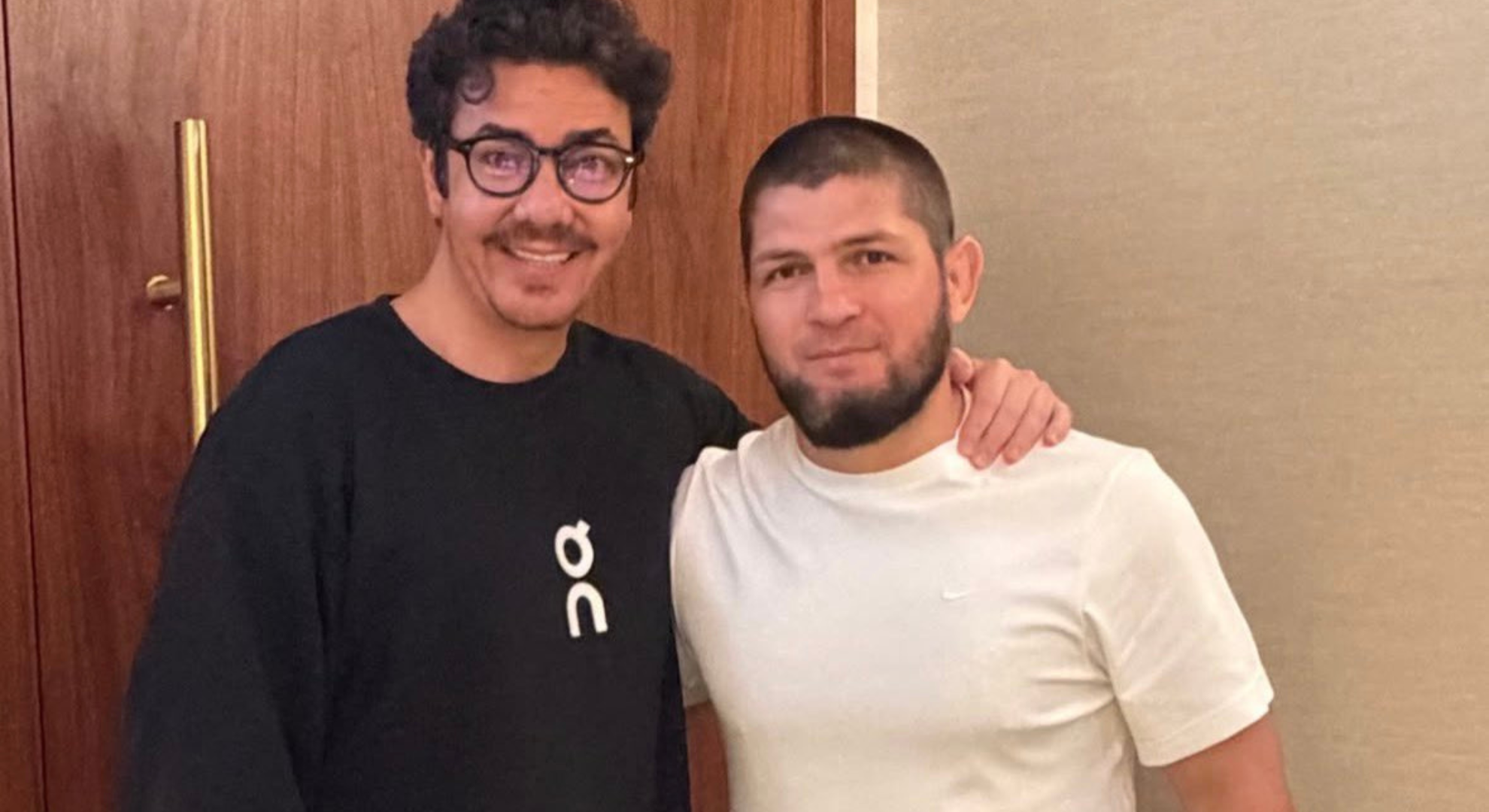 Hunter Campbell and Khabib Nurmagomedov pose for a picture together