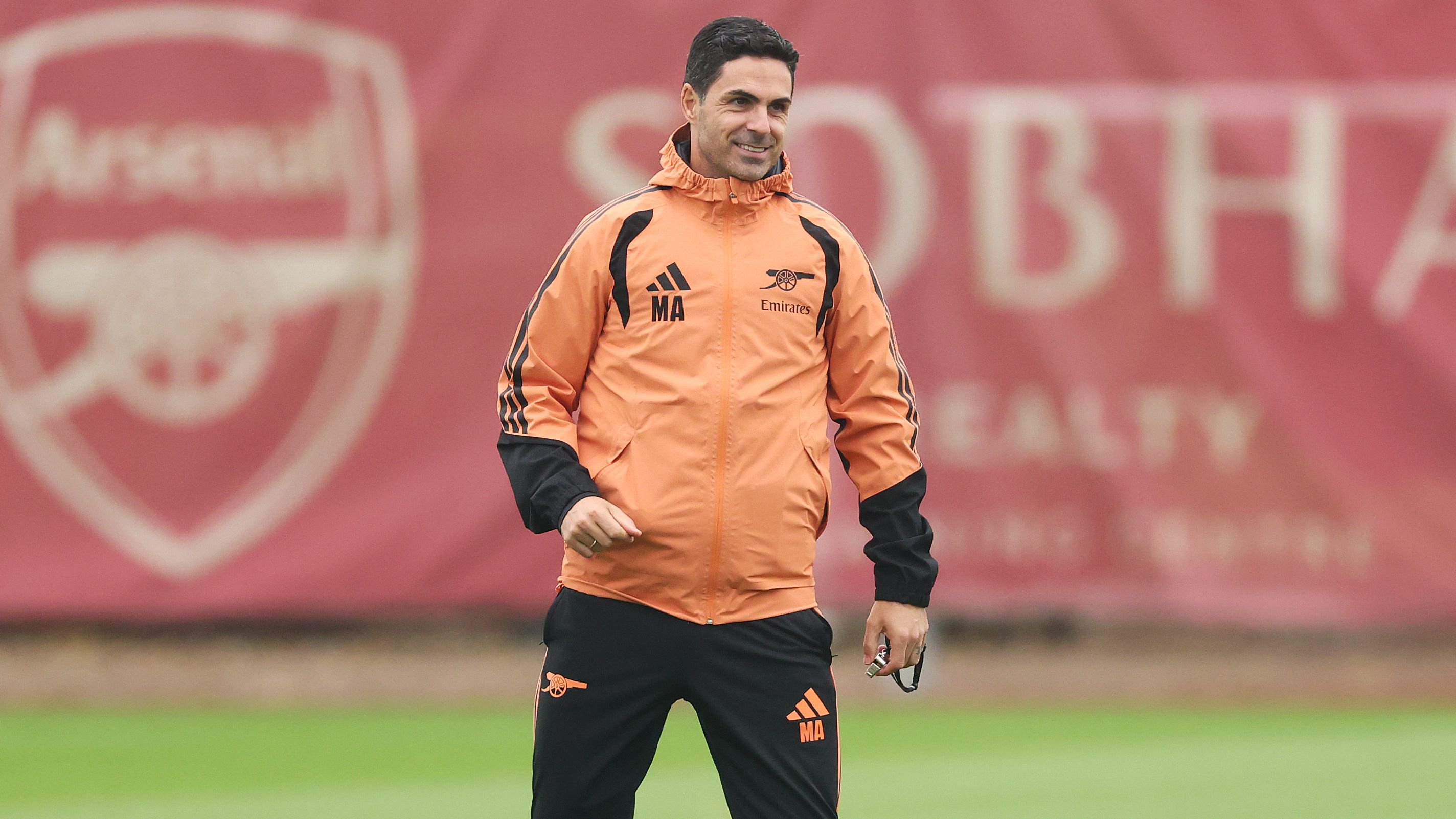 Arteta reveals the secret behind Eze's laugh and responds to critics of Arsenal's style