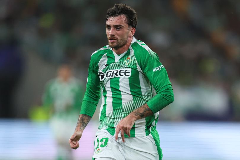 Troy Parrott of Real Betis