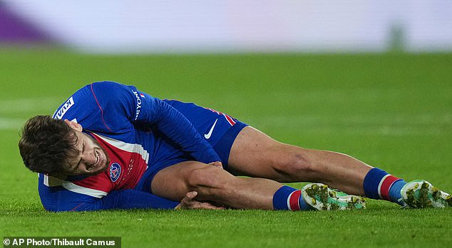 Winger Kvaratskhelia is set for a long-term lay-off after rupturing his anterior cruciate ligament