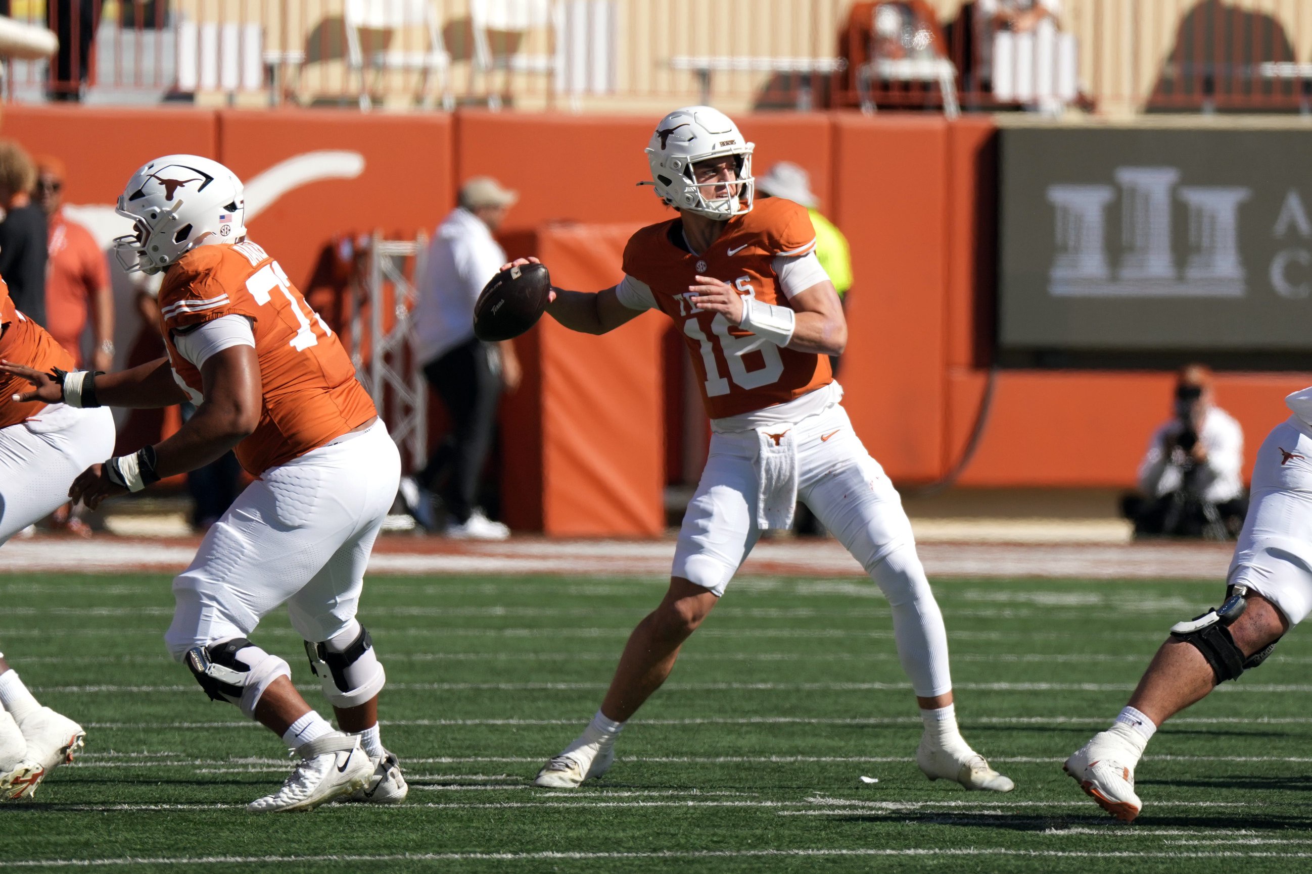 Oct 17, 2026; Austin, Texas, USA;  Texas Longhorns quarterback Arch Manning (16) throws a pass during the first half against the Florida Gators at Darrell K Royal-Texas Memorial Stadium.  Mandatory Credit: Scott Wachter-Imagn Images
