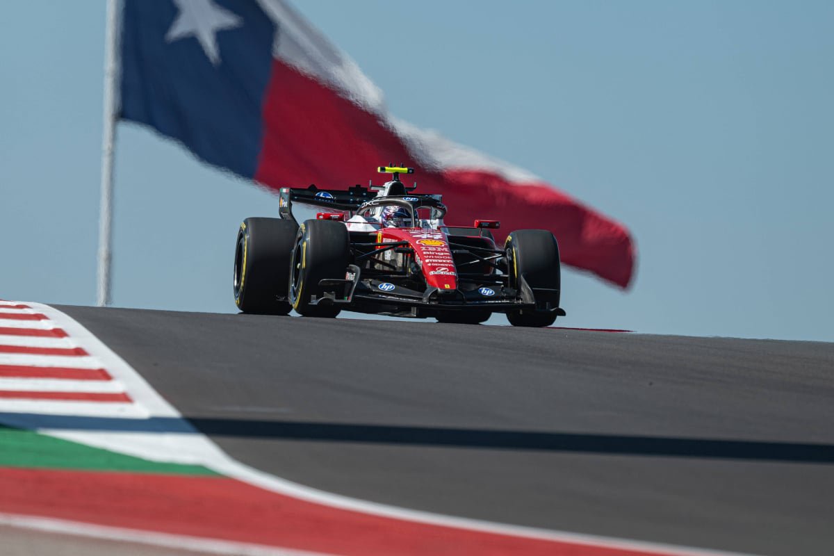 Hamilton during practice in Austin — Photo: © IMAGO