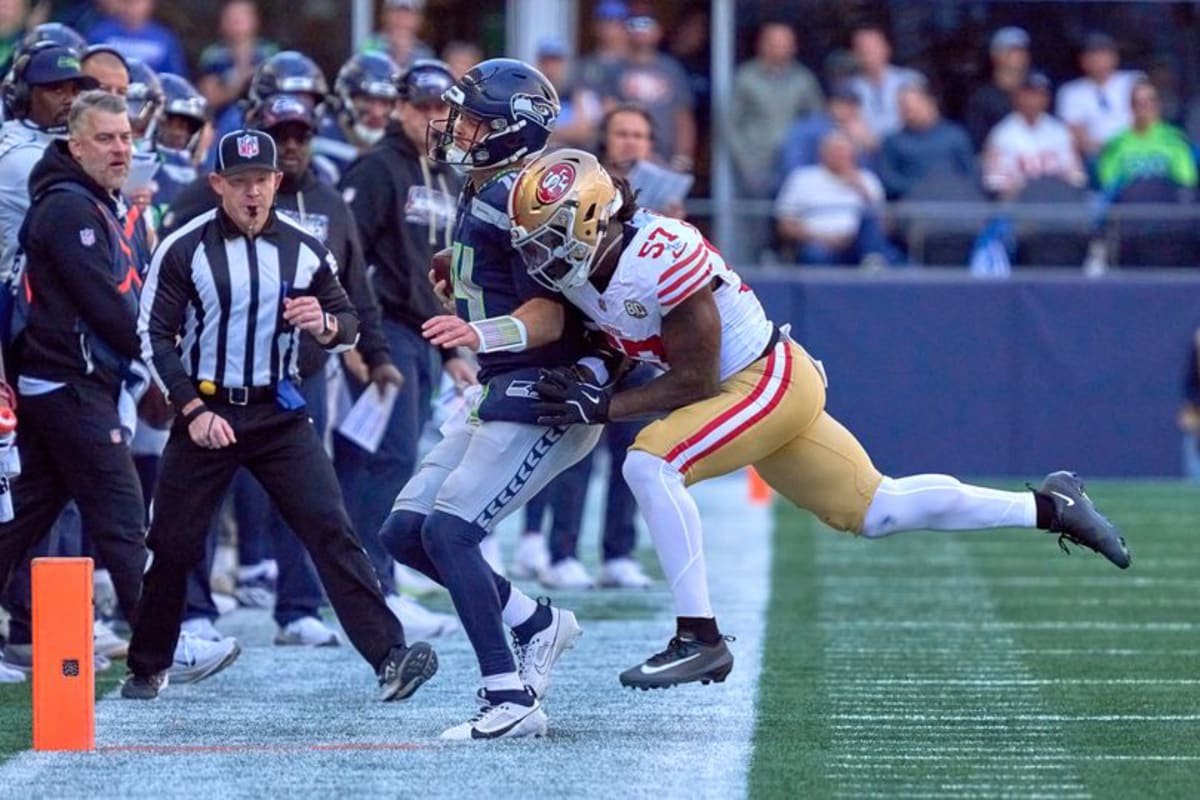 Dre Greenlaw hit Sam Darnold as he was out of bounds... but Tom Brady had no sympathy