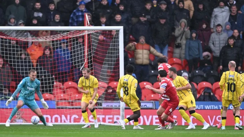 Doncaster v Sheff Wed
