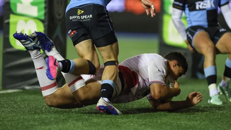 Matt Romao try
