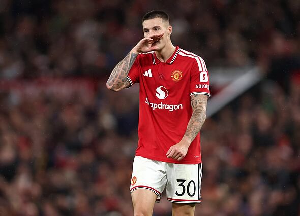 MANCHESTER, ENGLAND - SEPTEMBER 16: Benjamin Sesko of Manchester United reacts during the Carabao Cup Third Round match between 