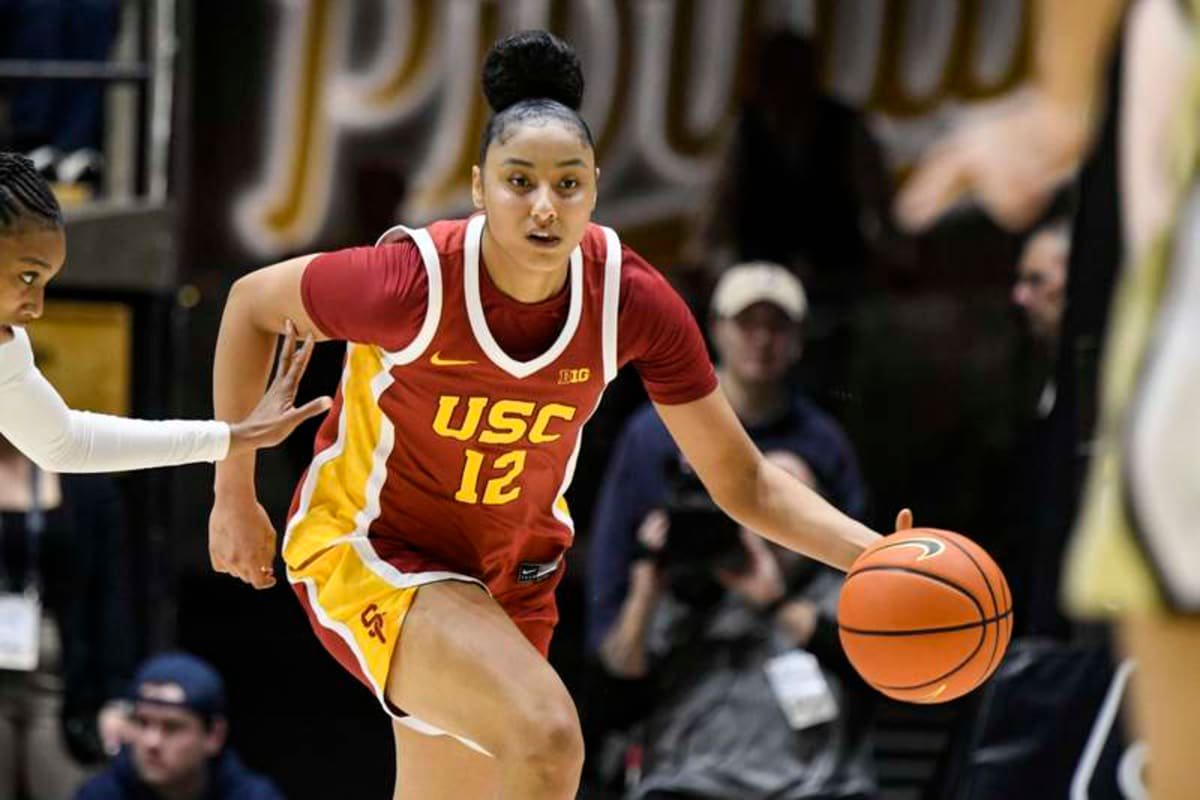 WEST LAFAYETTE, IN – JANUARY 22: USC Trojans Guard JuJu Watkins 12 dribbles during the womenÕs college basketball game between the USC Trojans and the Purdue Boilermakers on January 22, 2025, at Mackey Arena in West Lafayette, Indiana. Photo by Michael Allio/Icon Sportswire COLLEGE BASKETBALL: JAN 22 Women s – USC at Purdue EDITORIAL USE ONLY Icon116250122034 ©IMAGO/Icon Sportswire