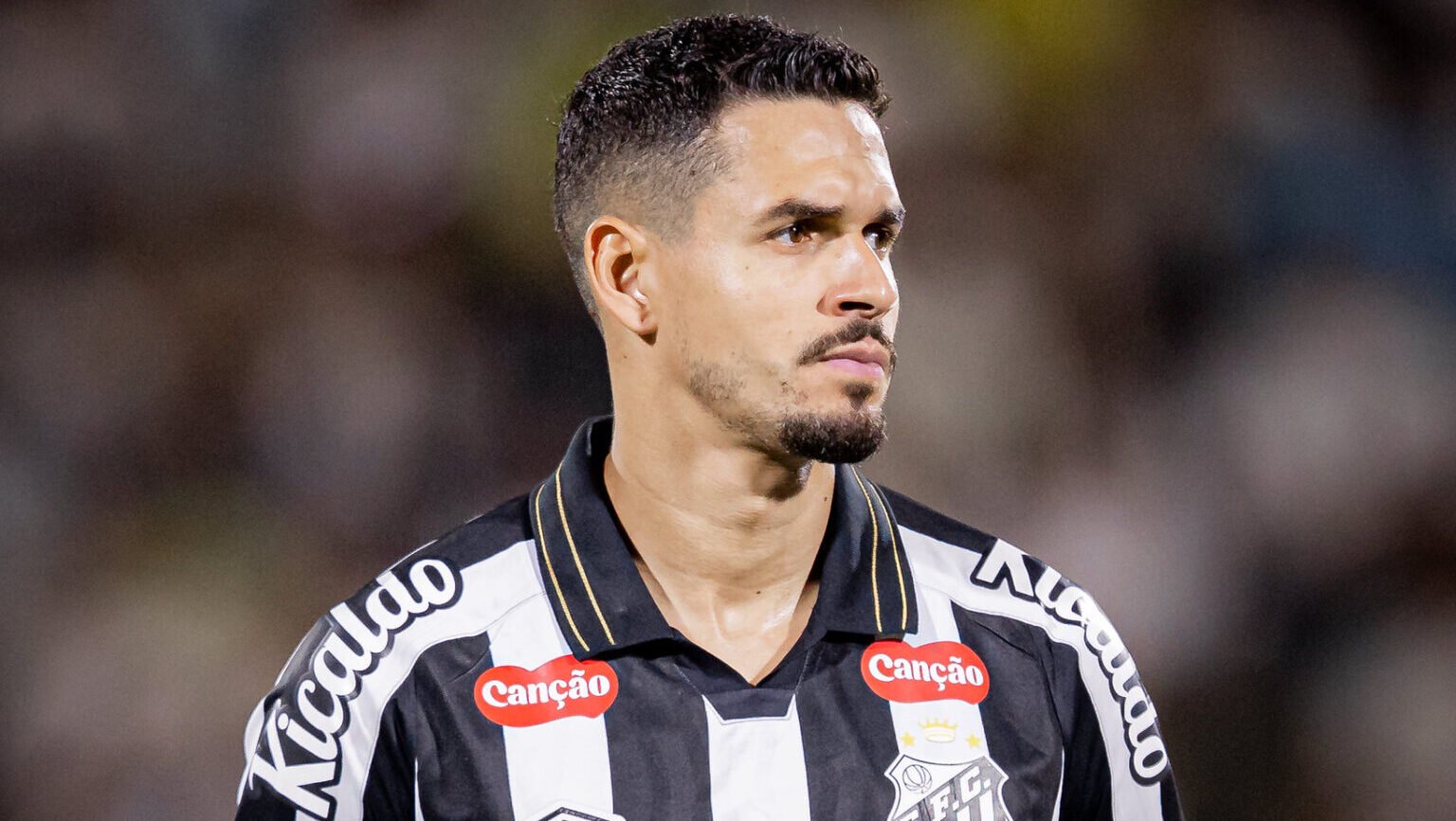 Veríssimo virou assunto - Foto: Raul Baretta/ Santos FC.
